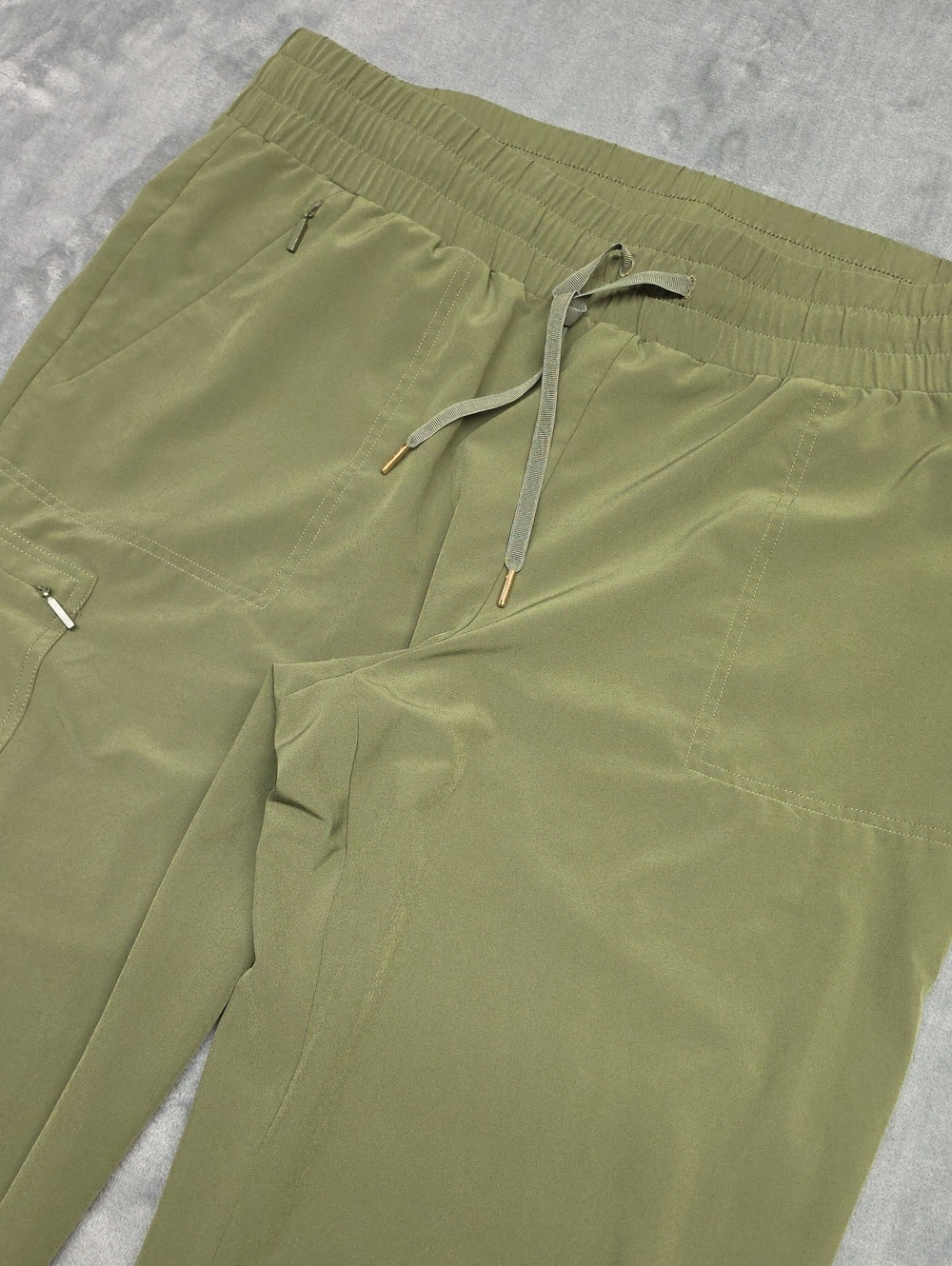 Chico's Zenergy Olive Green Size 16 Cropped Drawstring Travel Pants